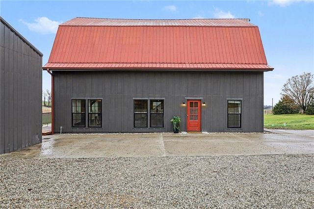 8673 W MO-116 Highway, Gower, MO 64454