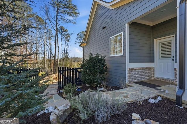 5420 Fishermans Cove, Gainesville, GA 30506