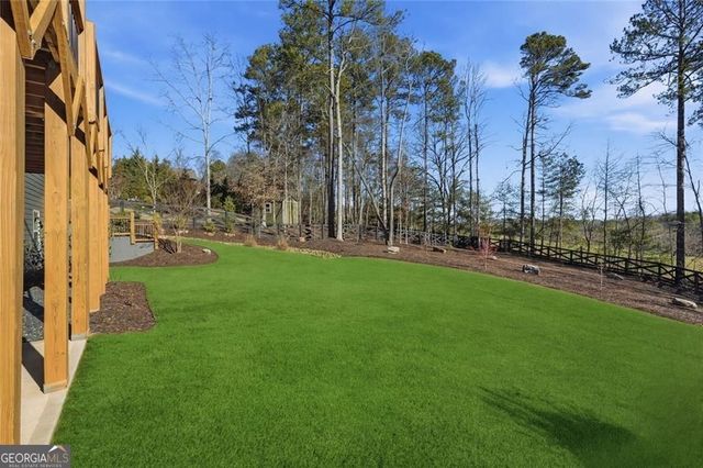 5420 Fishermans Cove, Gainesville, GA 30506