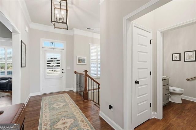 5420 Fishermans Cove, Gainesville, GA 30506