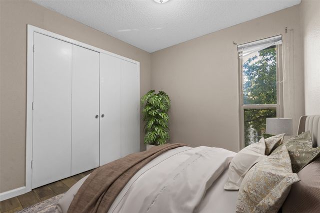 7107 Holly Hill Drive 209, Dallas, TX 75231