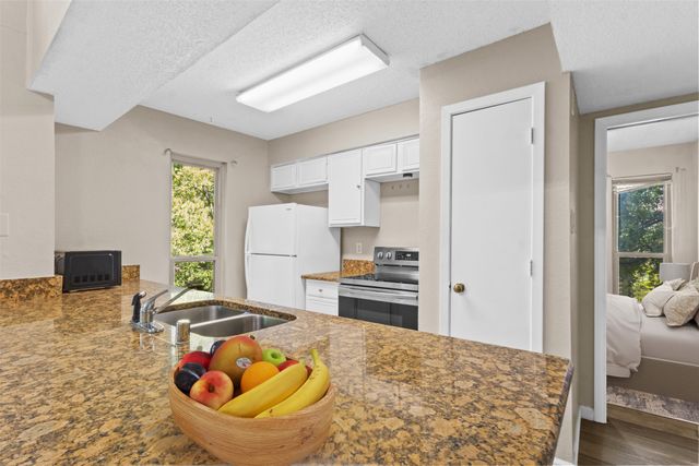 7107 Holly Hill Drive 209, Dallas, TX 75231