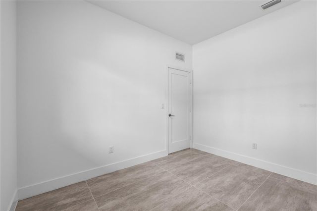 1142 DUTCHESS STREET E, Lehigh Acres, FL 33974