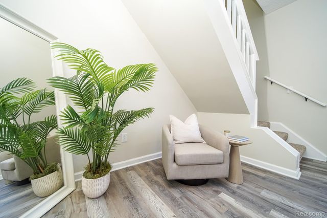 35226 Glen Street, Westland, MI 48186