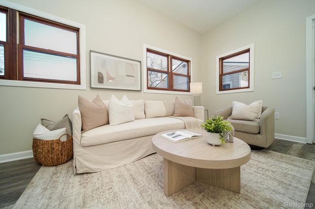 35226 Glen Street, Westland, MI 48186