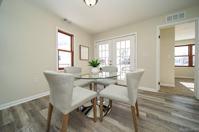 35226 Glen Street, Westland, MI 48186