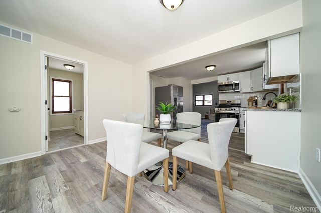 35226 Glen Street, Westland, MI 48186