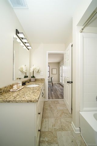 35226 Glen Street, Westland, MI 48186