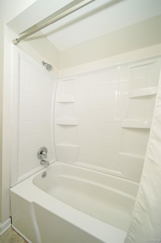 35226 Glen Street, Westland, MI 48186