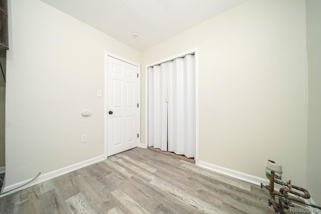 35226 Glen Street, Westland, MI 48186