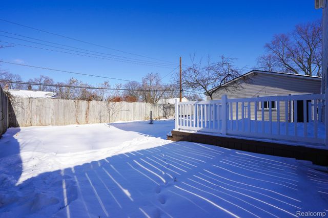 35226 Glen Street, Westland, MI 48186