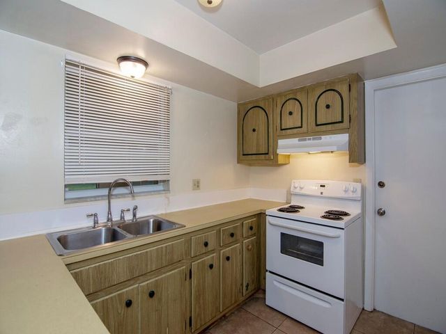 226 SW Reynolds Avenue, Port St Lucie, FL 34983