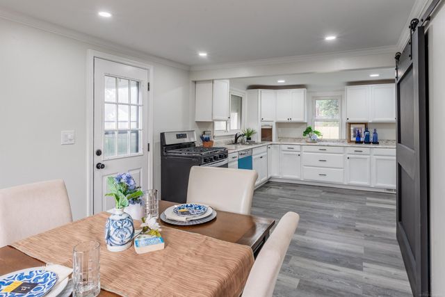 22820 Pleasant Street, Saint Clair Shores, MI 48080
