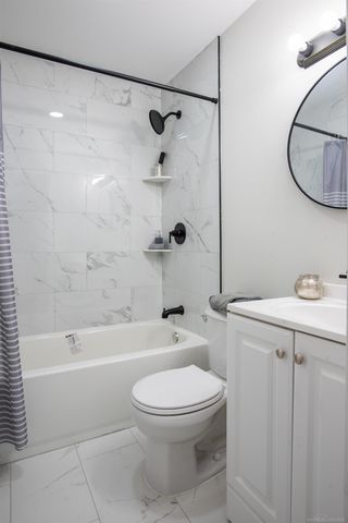 22820 Pleasant Street, Saint Clair Shores, MI 48080