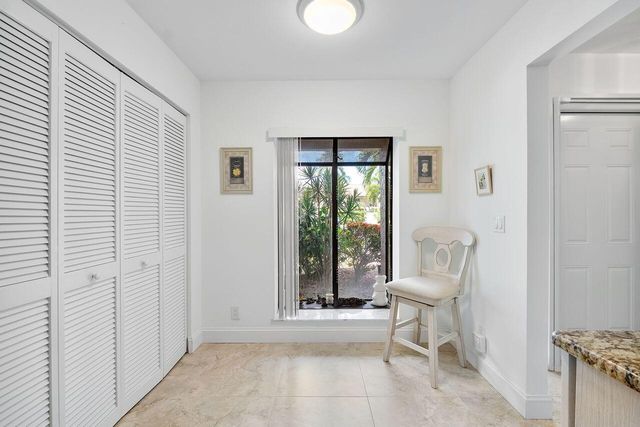 5055 Oak Hill Lane 213, Delray Beach, FL 33484