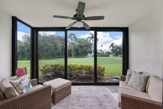 5055 Oak Hill Lane 213, Delray Beach, FL 33484