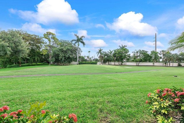 5055 Oak Hill Lane 213, Delray Beach, FL 33484