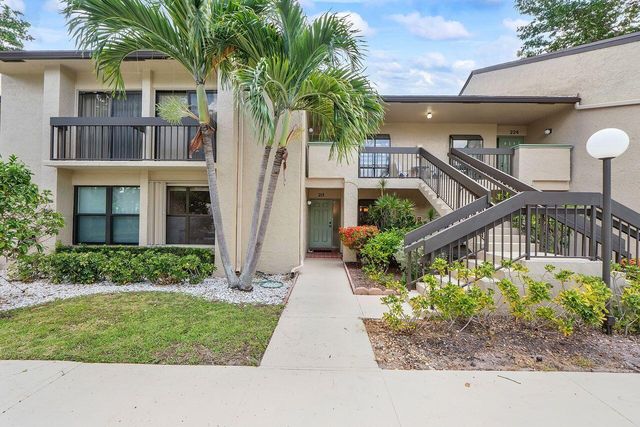 5055 Oak Hill Lane 213, Delray Beach, FL 33484
