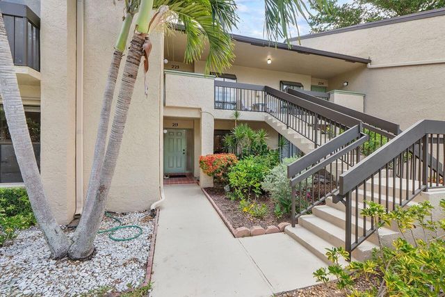 5055 Oak Hill Lane 213, Delray Beach, FL 33484