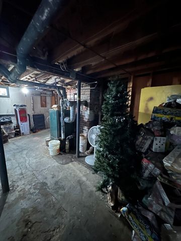 142 Morton St., West Springfield, MA 01089