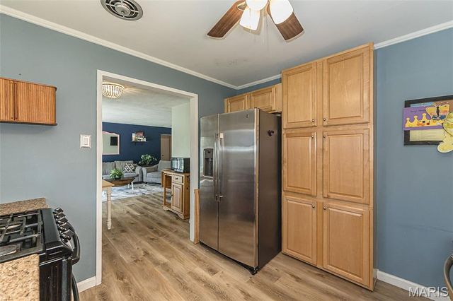 7104 Fernbrook Drive, St Louis, MO 63123