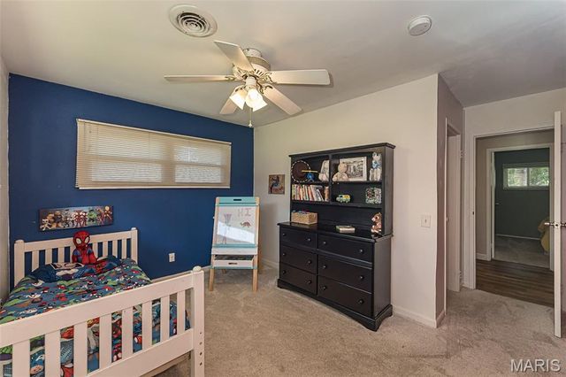 7104 Fernbrook Drive, St Louis, MO 63123