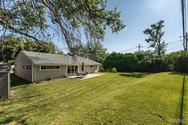 7104 Fernbrook Drive, St Louis, MO 63123