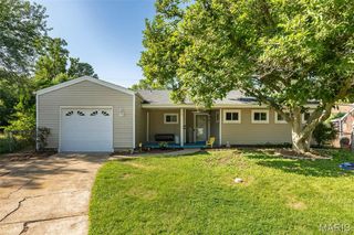 7104 Fernbrook Drive, St Louis, MO 63123