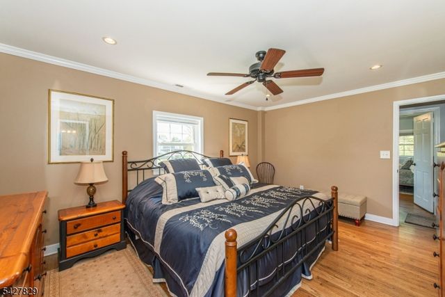 18 Stonewyck Dr, Hillsborough Twp., NJ 08844