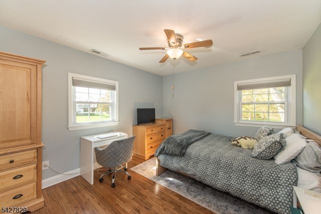 18 Stonewyck Dr, Hillsborough Twp., NJ 08844