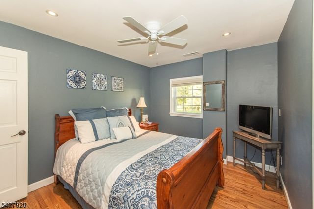 18 Stonewyck Dr, Hillsborough Twp., NJ 08844