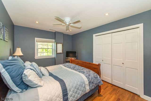 18 Stonewyck Dr, Hillsborough Twp., NJ 08844