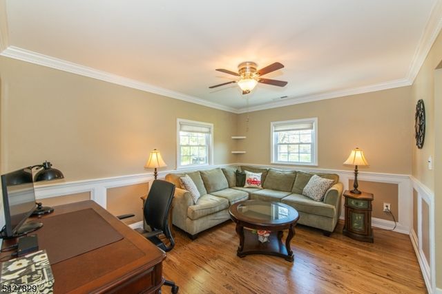 18 Stonewyck Dr, Hillsborough Twp., NJ 08844
