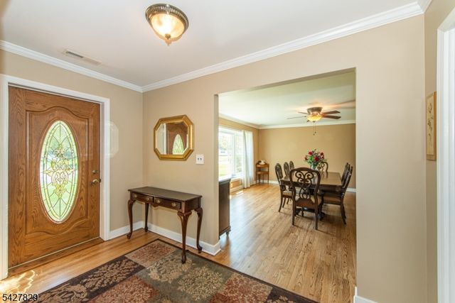 18 Stonewyck Dr, Hillsborough Twp., NJ 08844