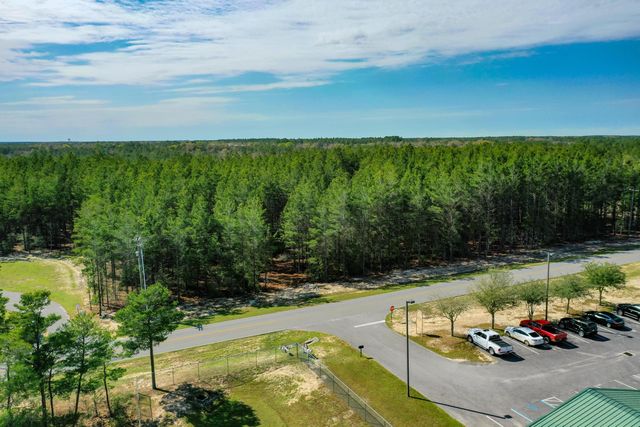 XXX Triple G Road, Defuniak Springs, FL 32433