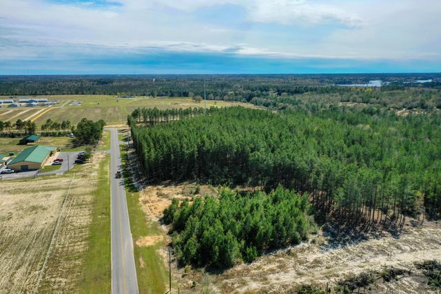 XXX Triple G Road, Defuniak Springs, FL 32433