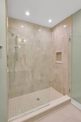 4217 S Indiana Avenue, Chicago, IL 60653