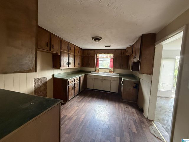 1036 LINTHICUM STREET, Tarrant, AL 35217