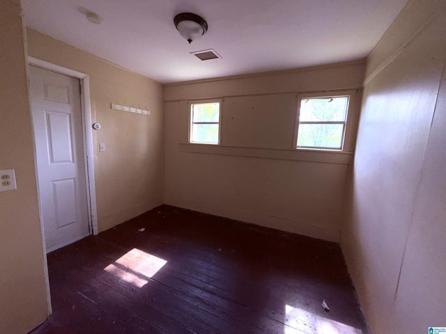 1036 LINTHICUM STREET, Tarrant, AL 35217