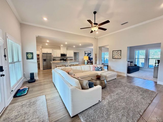 4144 Grassy Run St, Milton, FL 32583