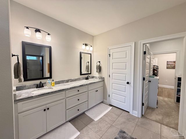 4144 Grassy Run St, Milton, FL 32583