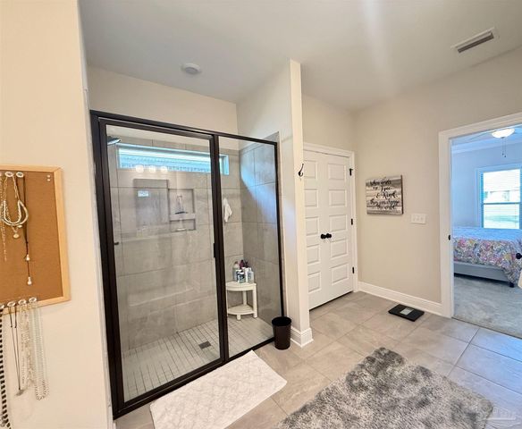 4144 Grassy Run St, Milton, FL 32583