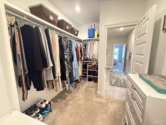 4144 Grassy Run St, Milton, FL 32583