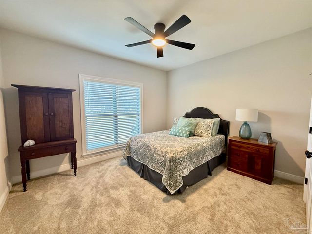 4144 Grassy Run St, Milton, FL 32583