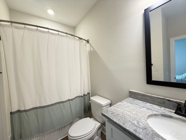 4144 Grassy Run St, Milton, FL 32583