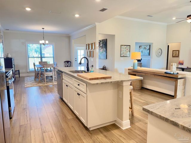 4144 Grassy Run St, Milton, FL 32583