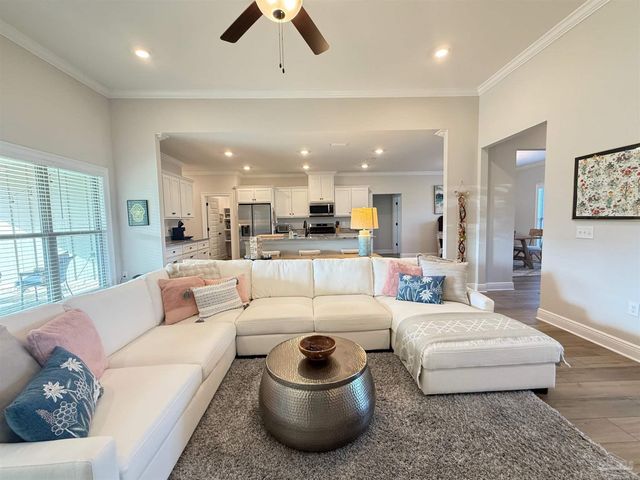 4144 Grassy Run St, Milton, FL 32583