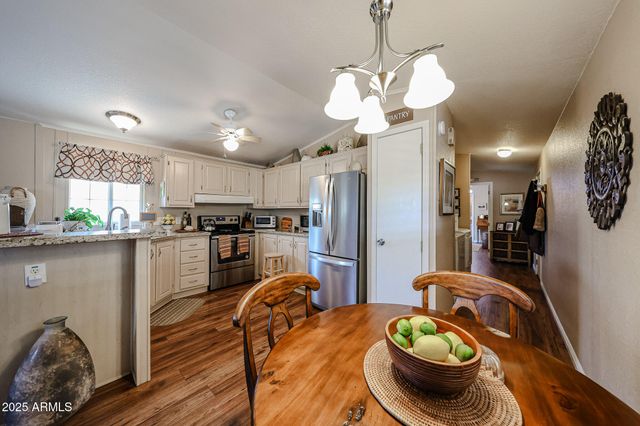 3901 E PINNACLE PEAK Road 140, Phoenix, AZ 85050