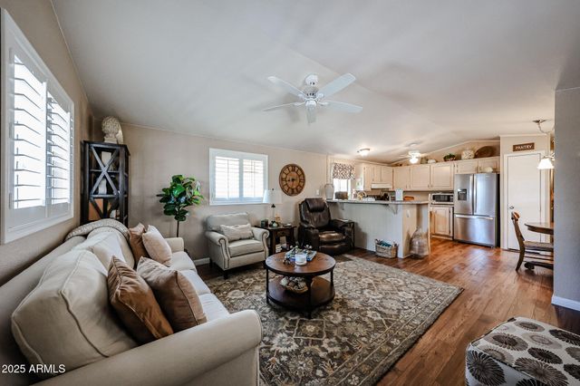3901 E PINNACLE PEAK Road 140, Phoenix, AZ 85050