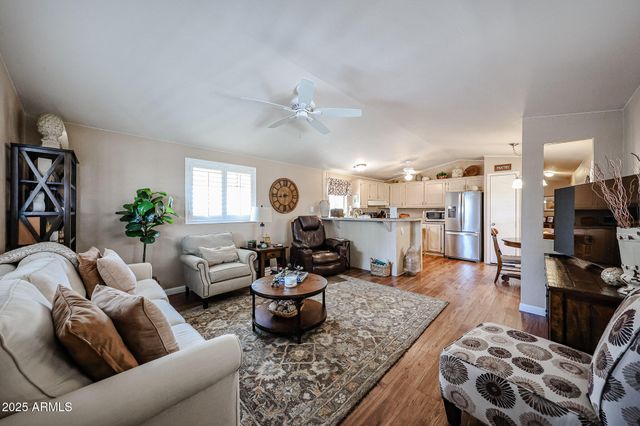 3901 E PINNACLE PEAK Road 140, Phoenix, AZ 85050
